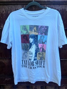 Taylor Swift Eras Tour Tee L Concert Festival Swiftie Holiday Gift